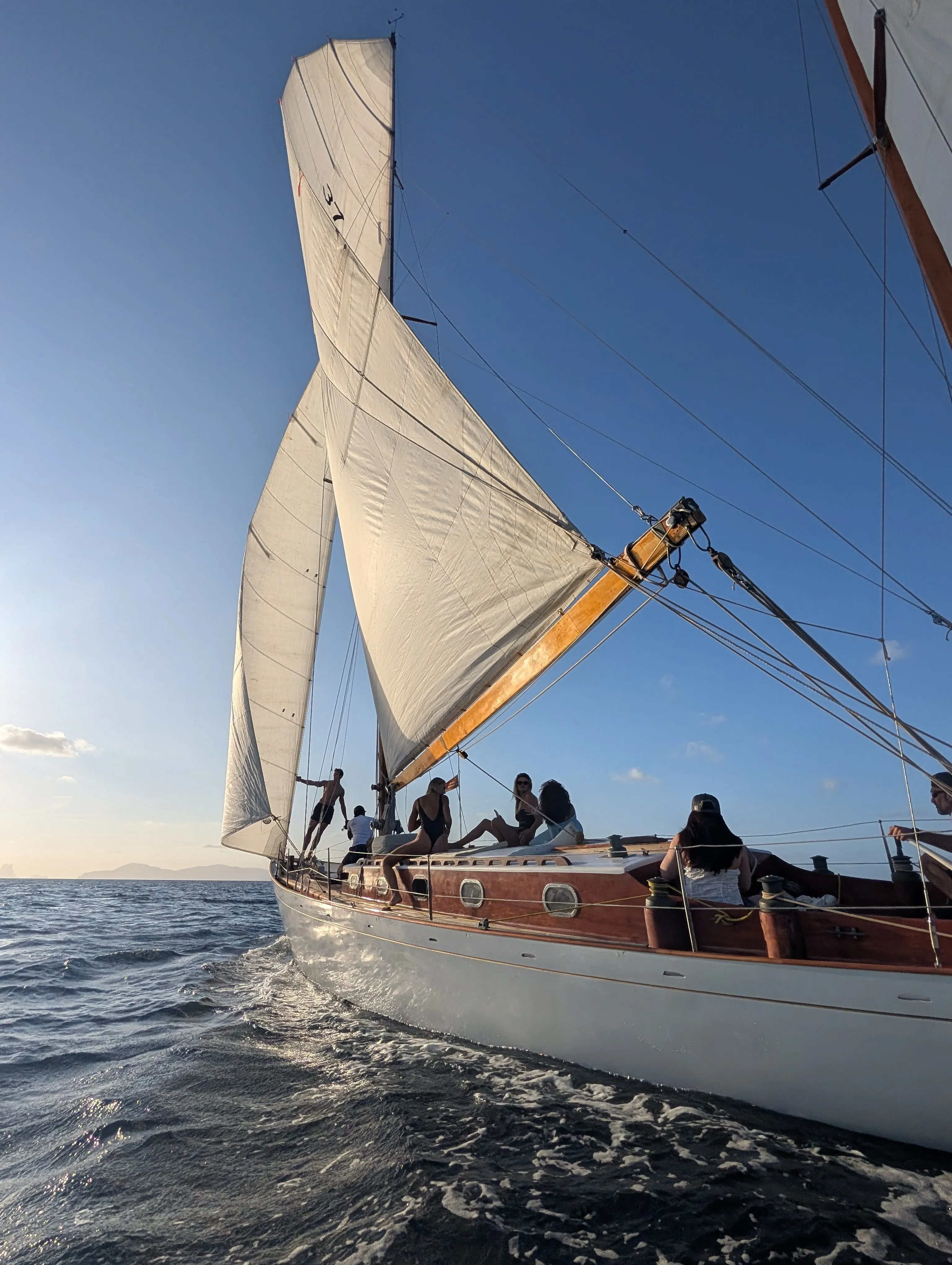 Trimming the mainsail